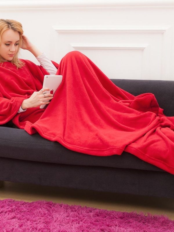Patura Snuggie cu maneci pentru zilele racoroase, super soft fleece, rosu sau albastru