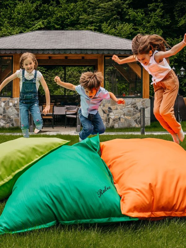 Pernă de grădină umplută cu perle din puf siliconic și polistiren 140x120cm, diferite culori