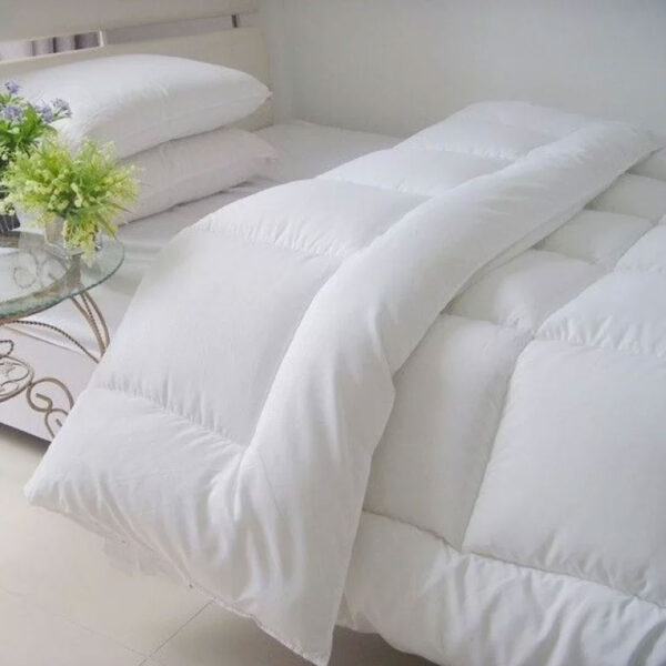 Pilotă matlasată ranforce -bumbac (200x220cm) + Set 2 Prosoape de baie cu Dantela, Dormy, 50x100cm, 70x140 cm, Bumbac 100%