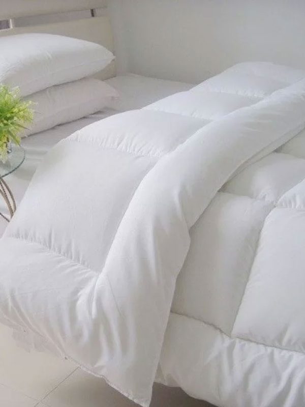 Pilotă matlasată ranforce -bumbac (200x220cm) + Set 2 Prosoape de baie cu Dantela, Dormy, 50x100cm, 70x140 cm, Bumbac 100%