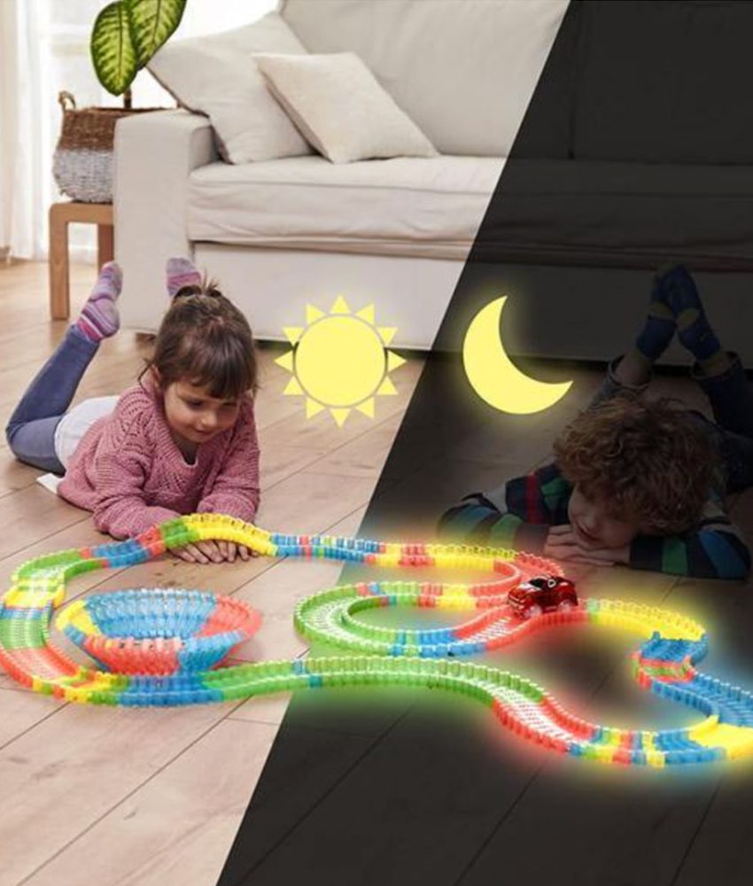 Pista flexibila curse masinute Magic Tracks din 165 piese + Masinuta