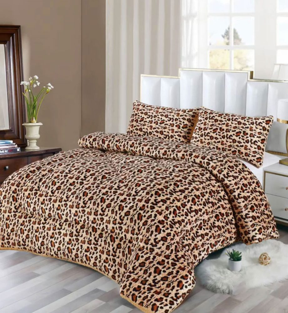 Pilota iarna blanita 200/220 cm, umplutura 400 gr/mp, Animal print maro