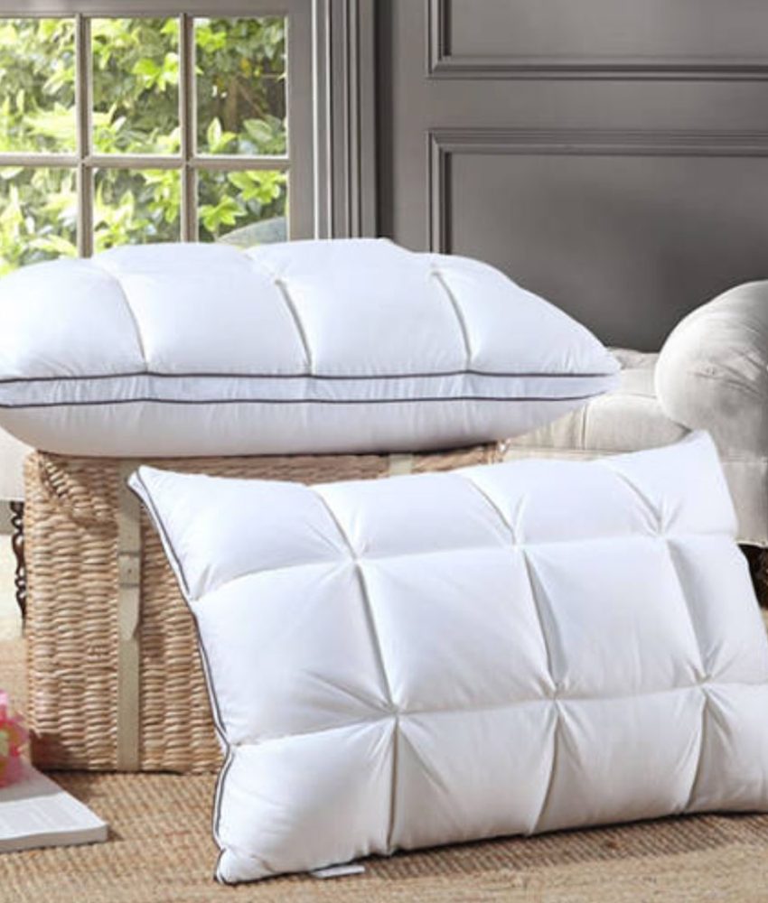 Perna casetata din puf de gasca, 50x70cm, tesatura bumbac, calitate I